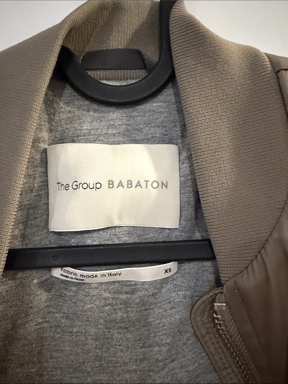 Aritzia Babaton Bomber Jacket Lightweight Zip-Up - #89 - Picture 3 of 8